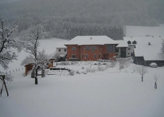 Bauernhof Serner Farm stay *